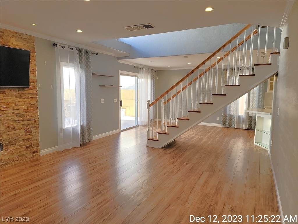 8848 Hampton Green Avenue - Photo 2