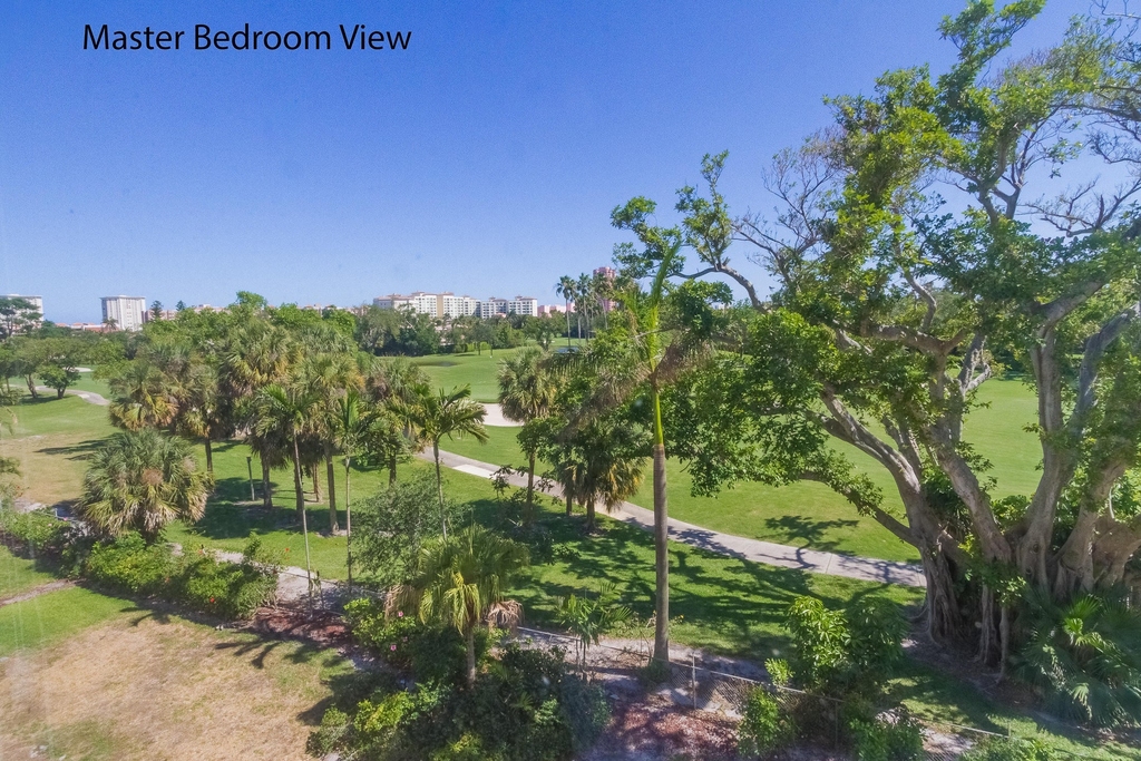 300 E Royal Palm Road - Photo 2