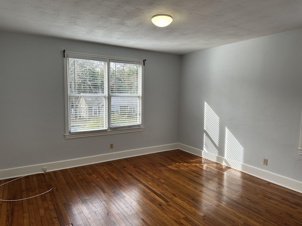 1405 Colonial Drive - Photo 3