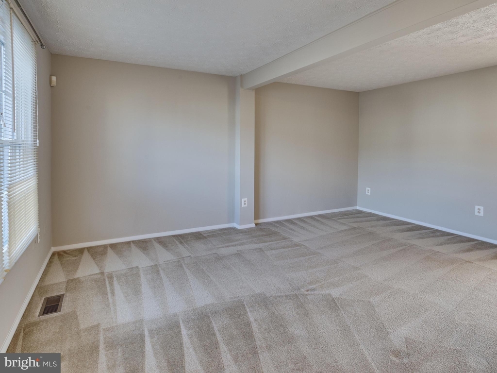 8025 Tyson Oaks Circle - Photo 3