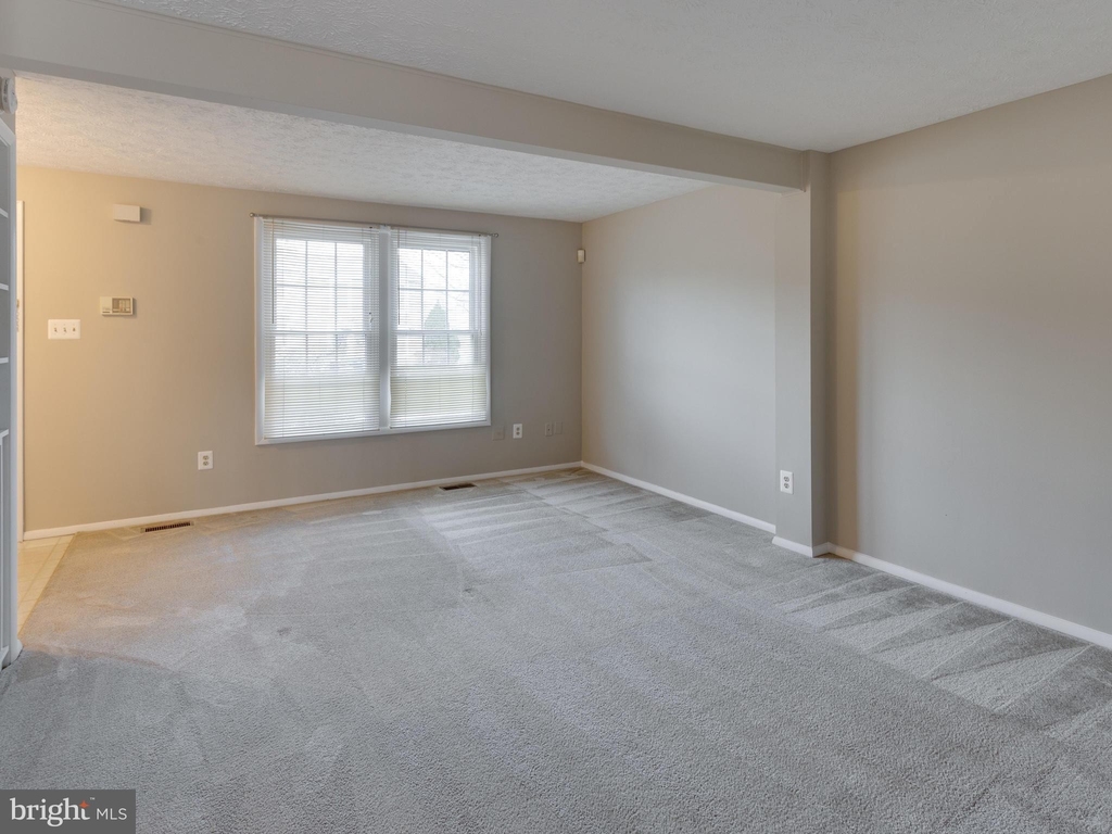 8025 Tyson Oaks Circle - Photo 6