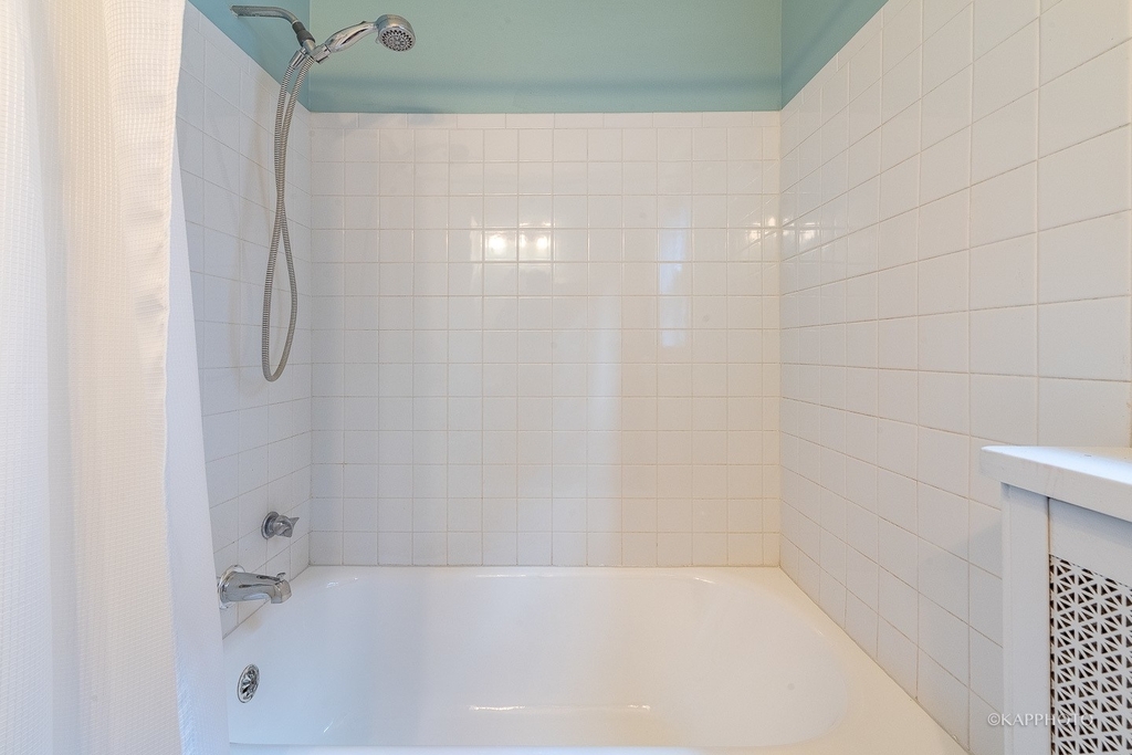 1222 W Jarvis Avenue - Photo 22