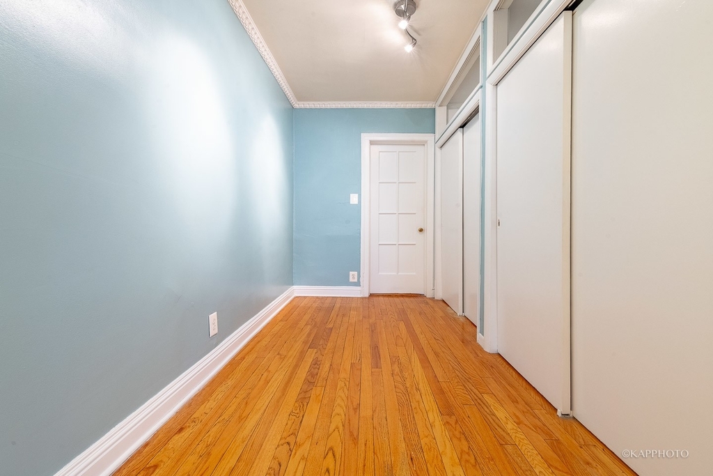 1222 W Jarvis Avenue - Photo 18