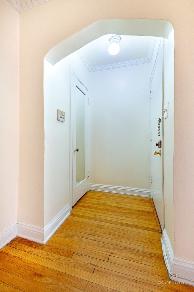 1222 W Jarvis Avenue - Photo 17