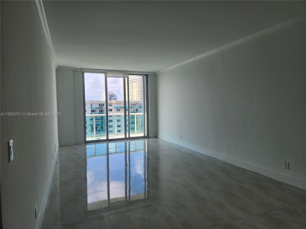 19380 Collins Ave - Photo 6