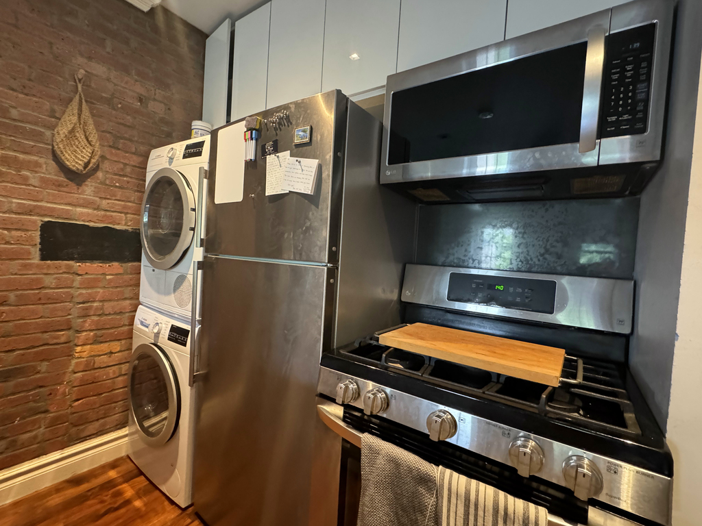 95 Perry Street - Photo 3