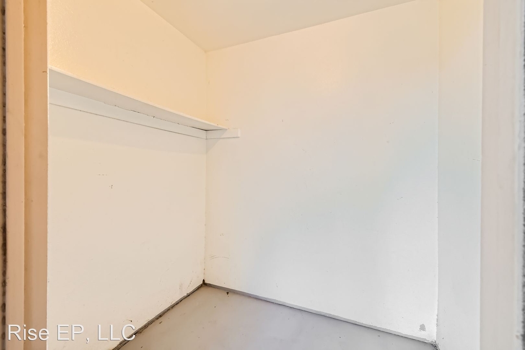 1801 N 83rd Ave - Photo 32