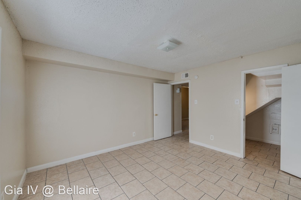 6120 Bellaire Blvd. - Photo 10