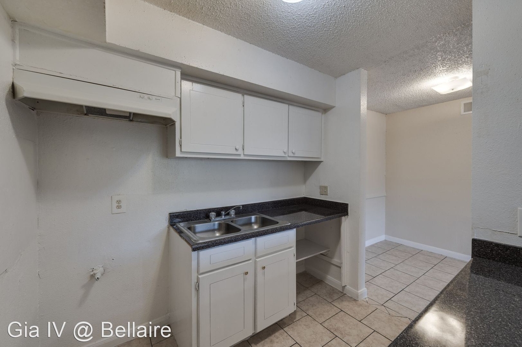 6120 Bellaire Blvd. - Photo 17