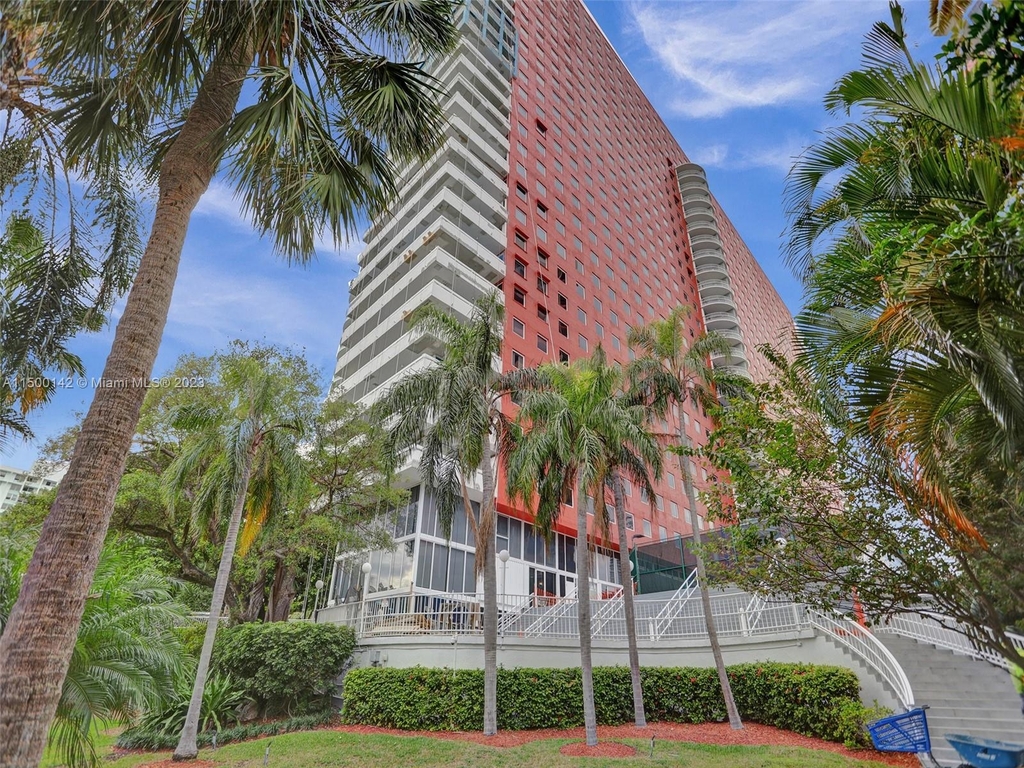 1627 Brickell Ave - Photo 37