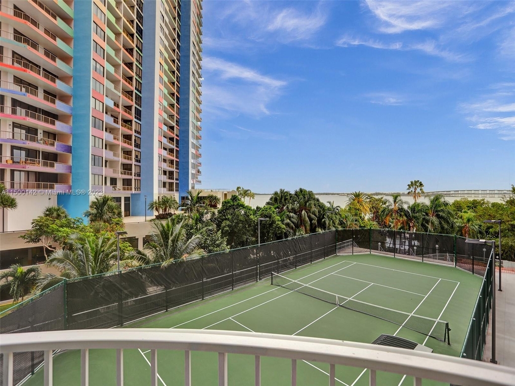 1627 Brickell Ave - Photo 30