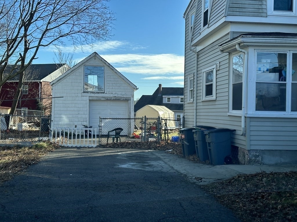 48 Jackson St - Photo 1