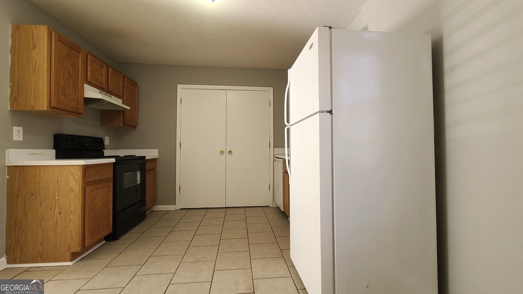 209 E Wilson Street - Photo 3