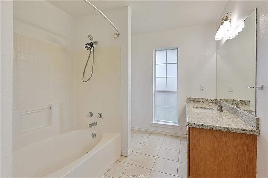 1315 Markham Court - Photo 9