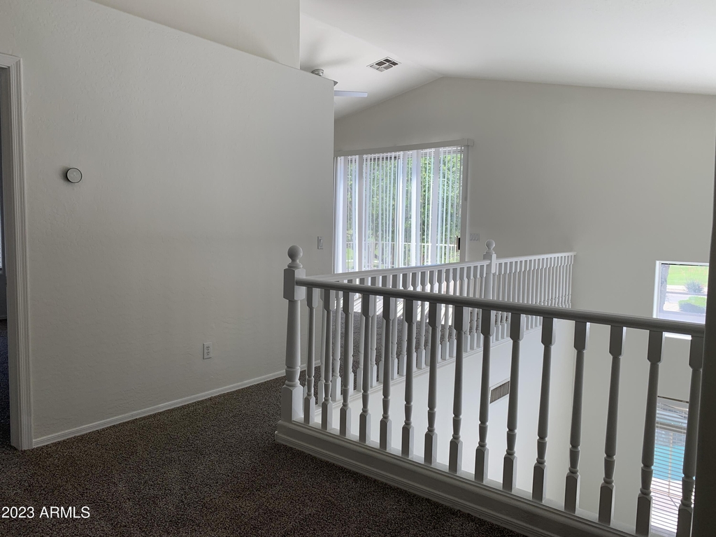 13793 W Vernon Avenue - Photo 17