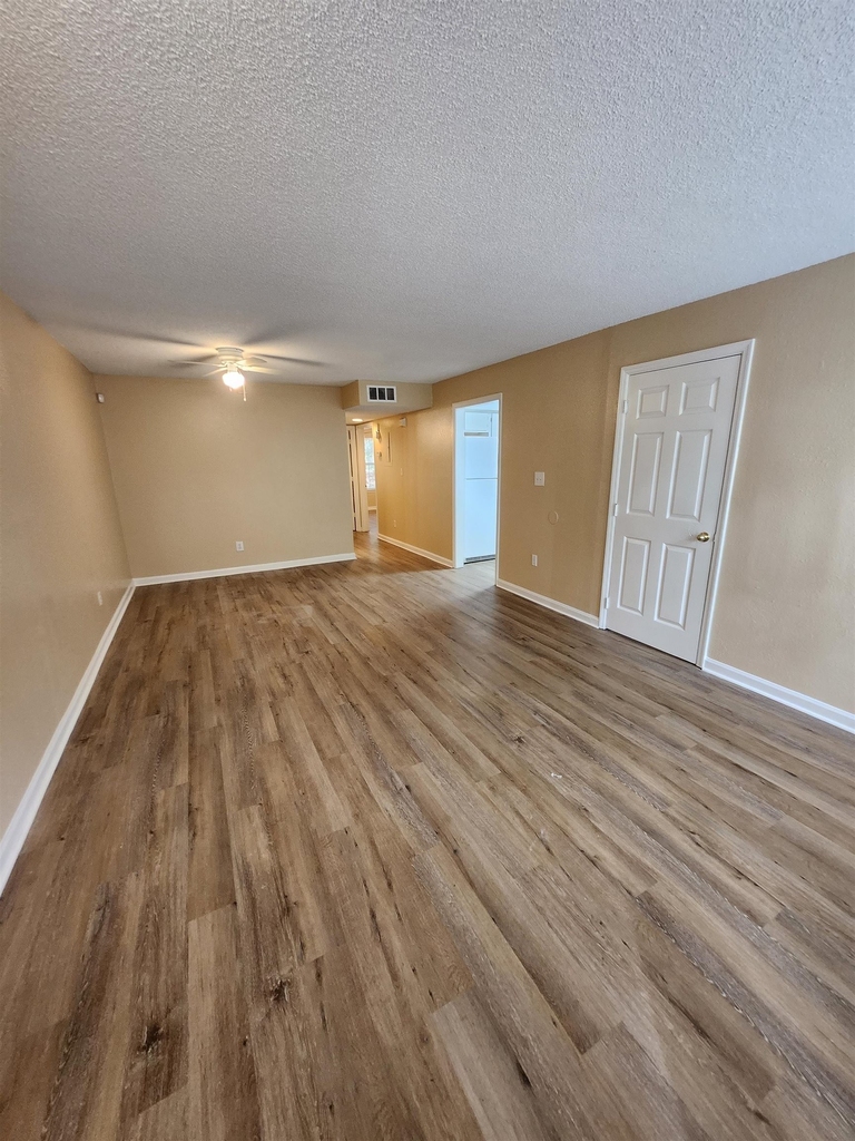 1100 Greentree Court - Photo 1