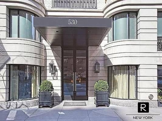 530 Park Avenue - Photo 6