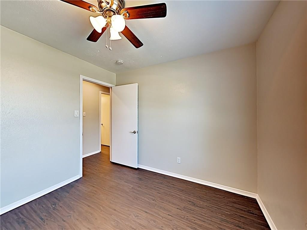 4608 Queen Circle - Photo 11