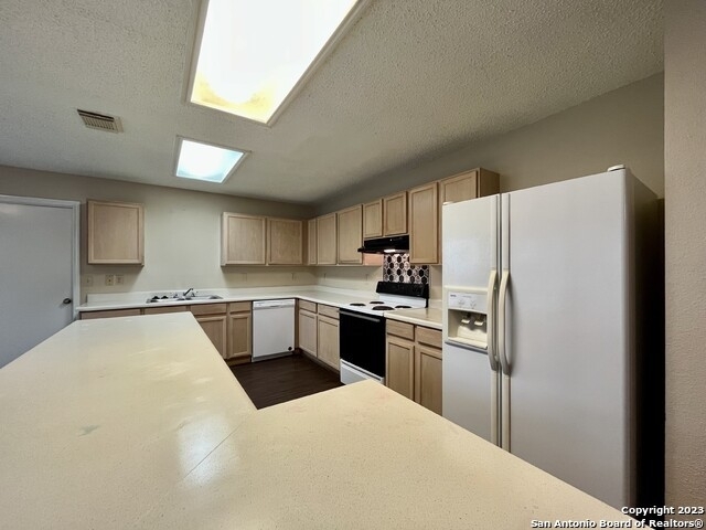 6319 Regency Crest - Photo 6