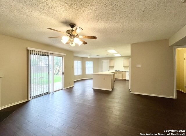 6319 Regency Crest - Photo 4