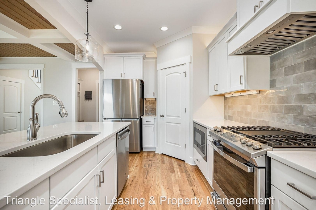 404 Prides Crossing - Photo 12