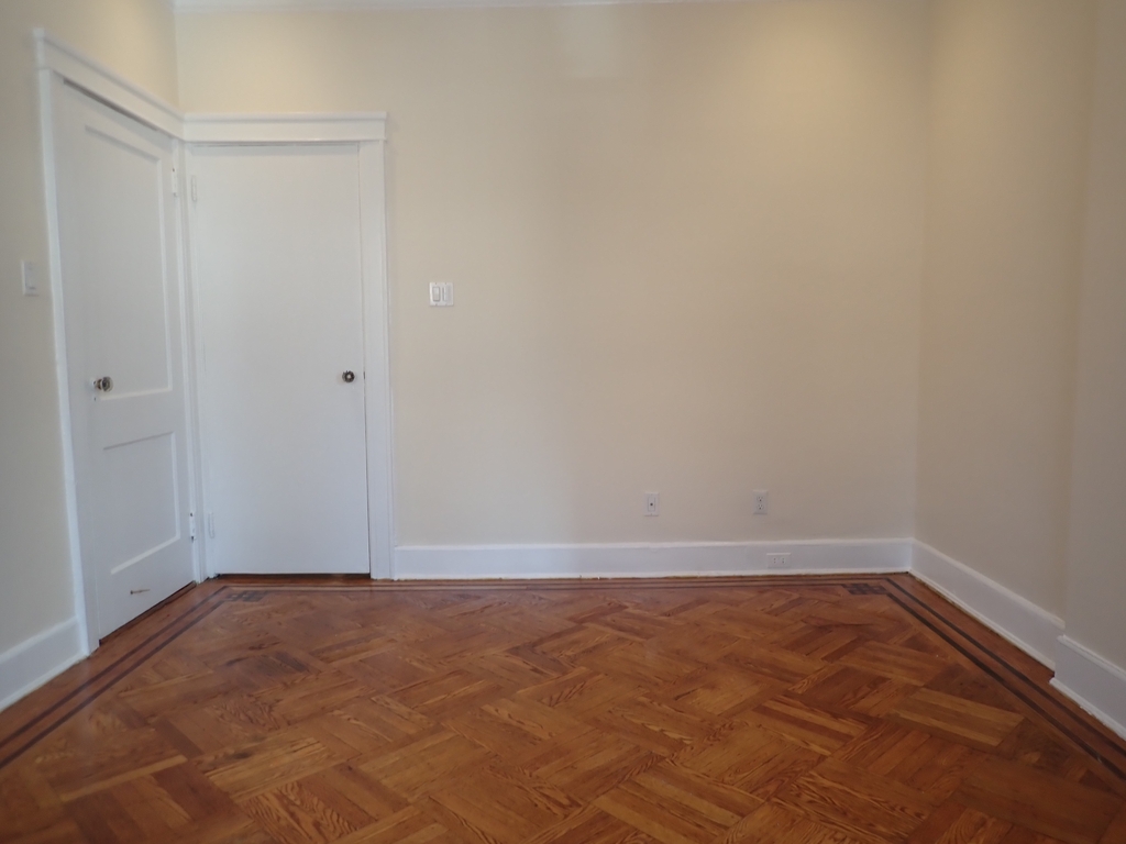 144 Linden Boulevard - Photo 2