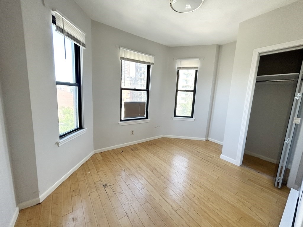 1578 Tremont Street - Photo 3