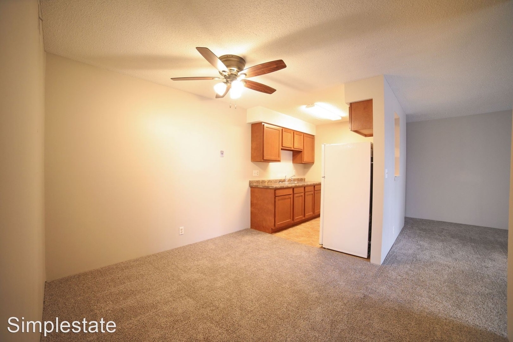 3033 W Capital Ave - Photo 13