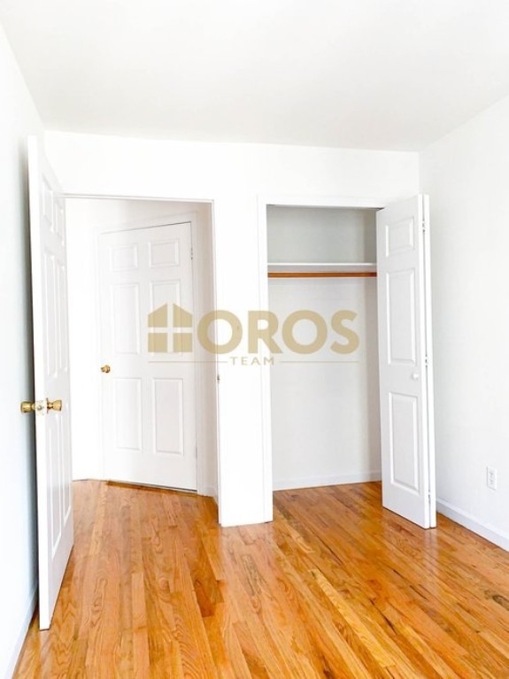 539 East 6th Street - Photo 5