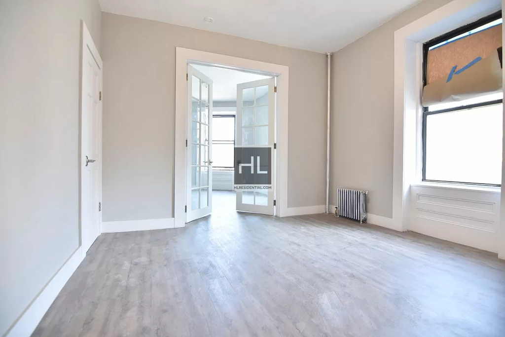 East 169th Street — Listing History and Nearby Rentals