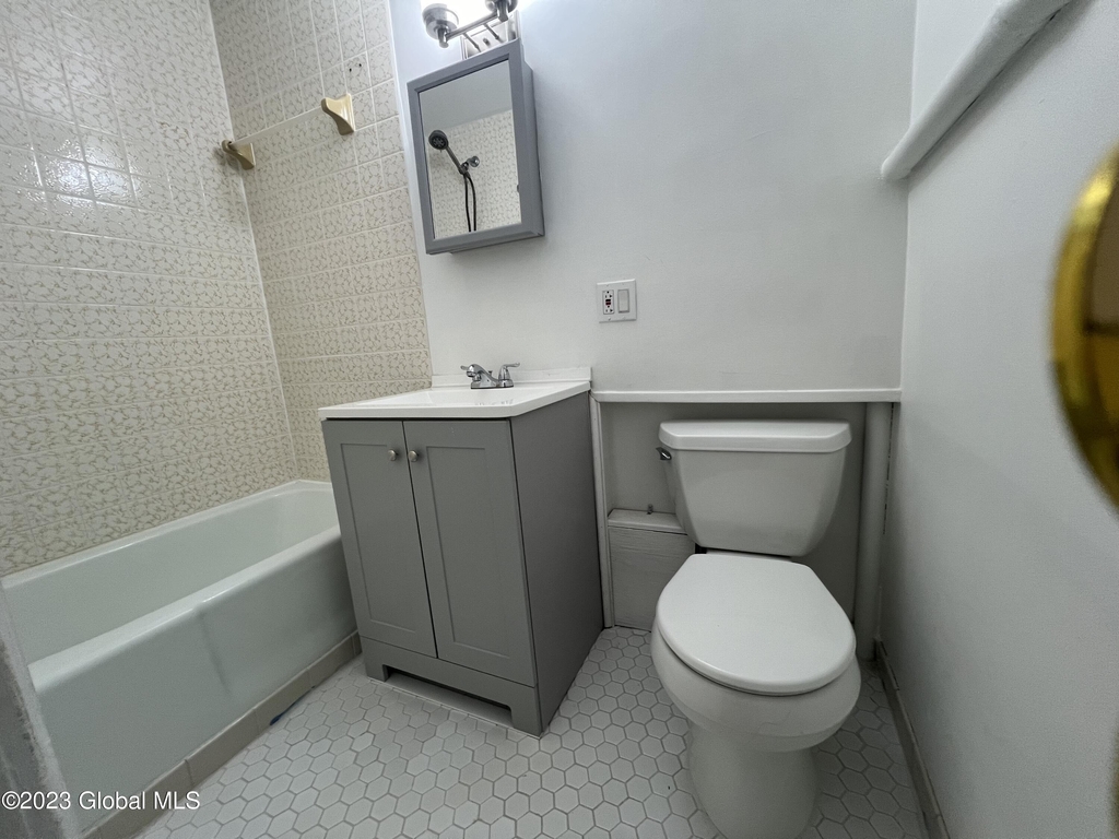 436 State Street - Photo 10