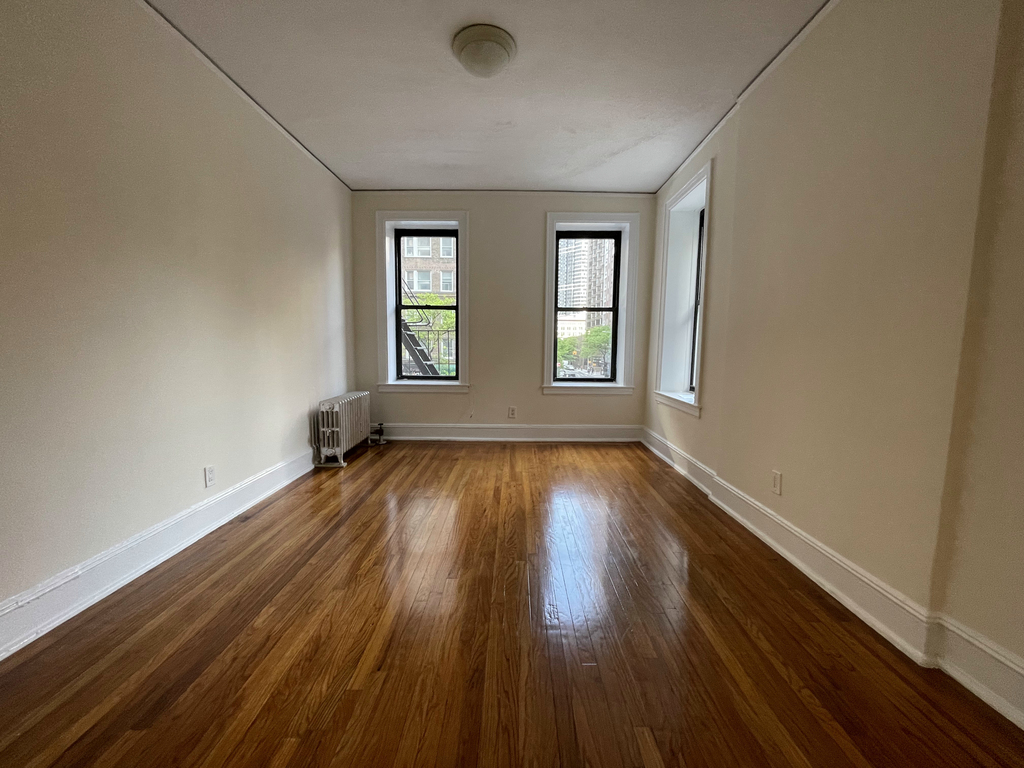 East 38th Street and 2nd Ave - Photo 0