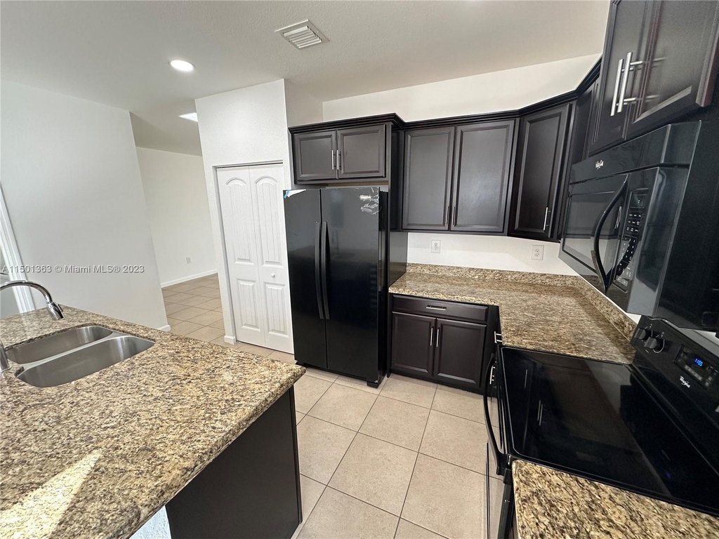 10980 Sw 225th Ter - Photo 6