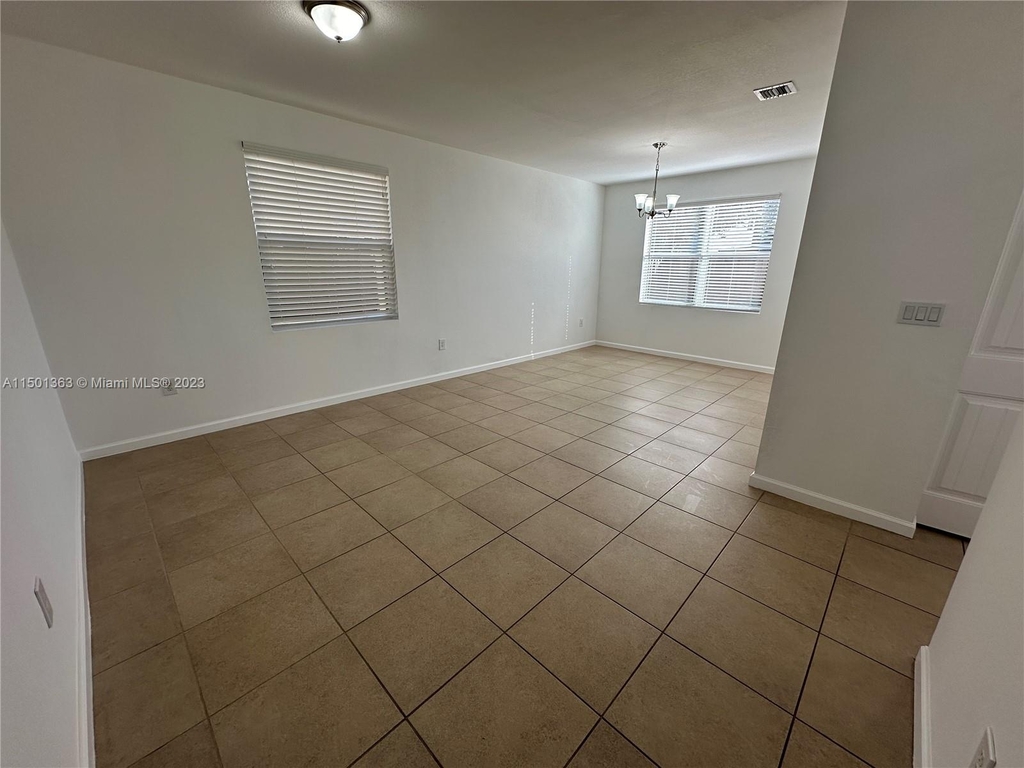 10980 Sw 225th Ter - Photo 3
