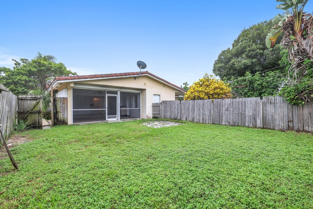 685 Ipswich Street - Photo 24