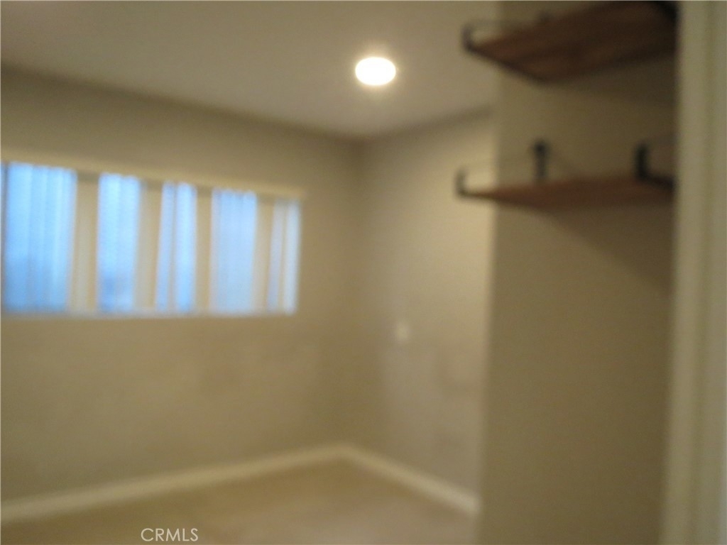 12203 Menlo Avenue - Photo 2