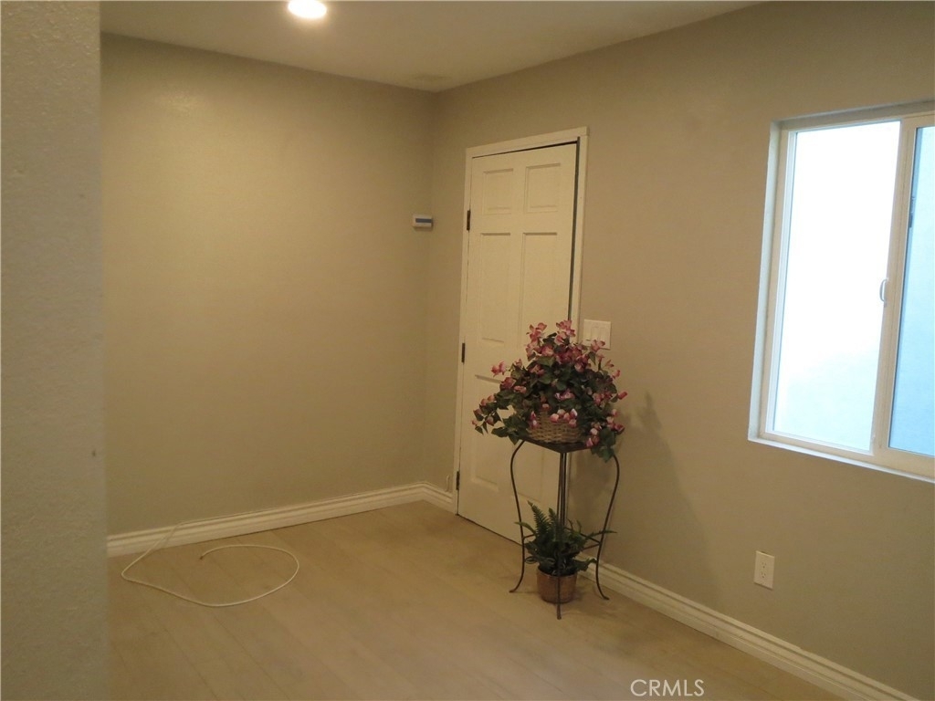 12203 Menlo Avenue - Photo 1