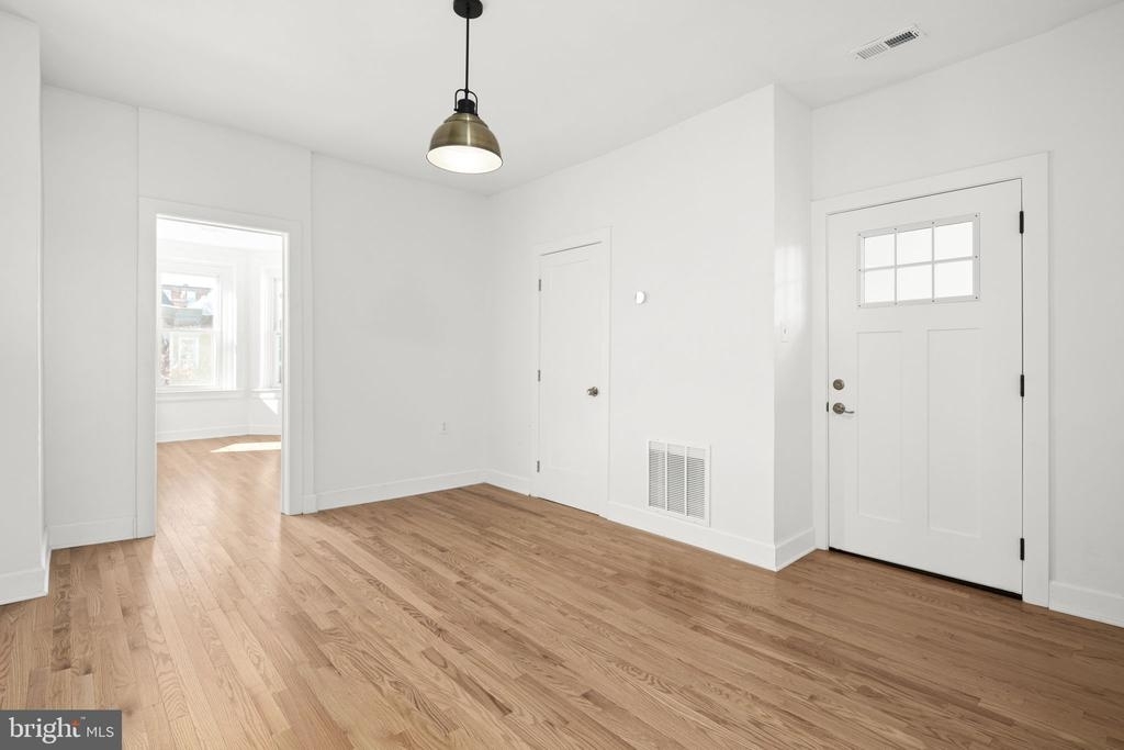 3007 11th St Nw - Photo 5