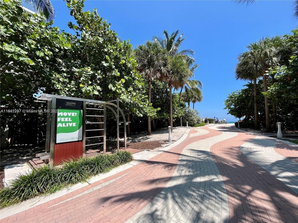 2899 Collins Ave - Photo 8