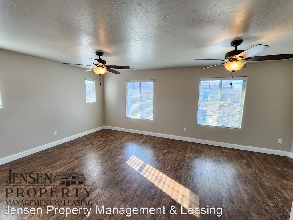 3637 Atlanta Lane - Photo 2