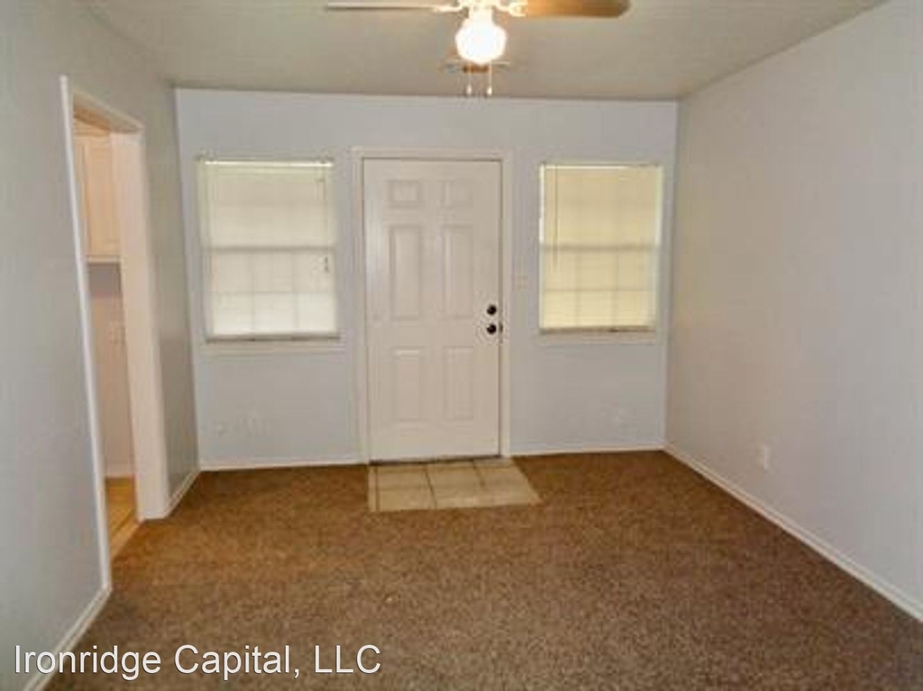 818 West Texas Street - Photo 6