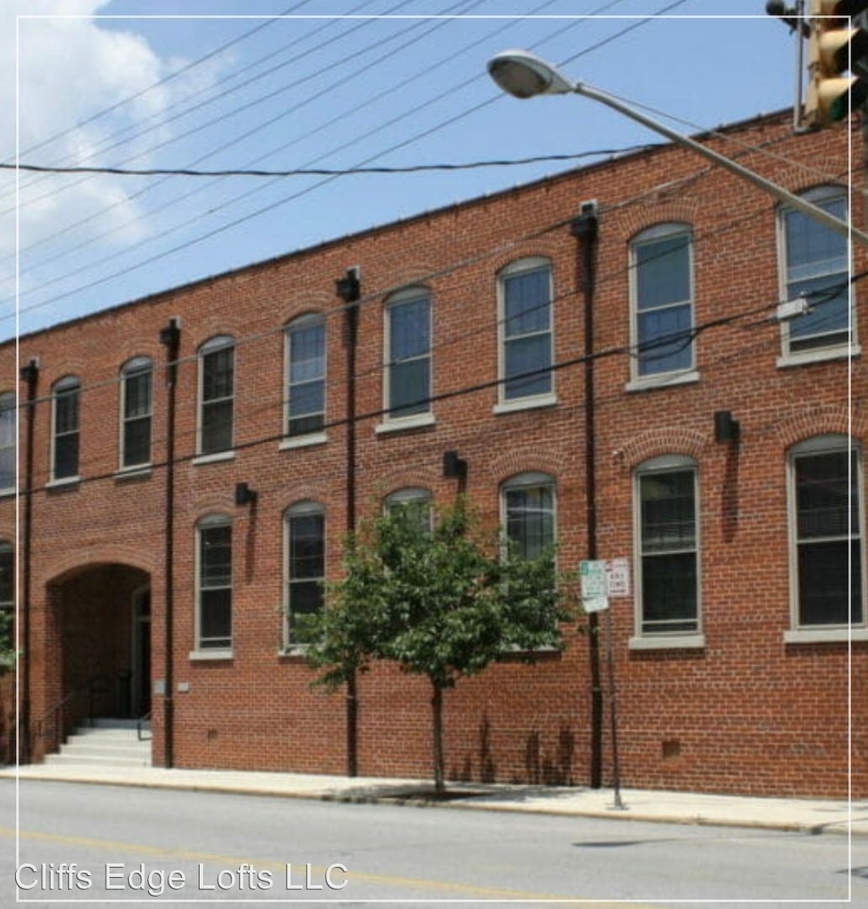 612 Commerce Street - Photo 0