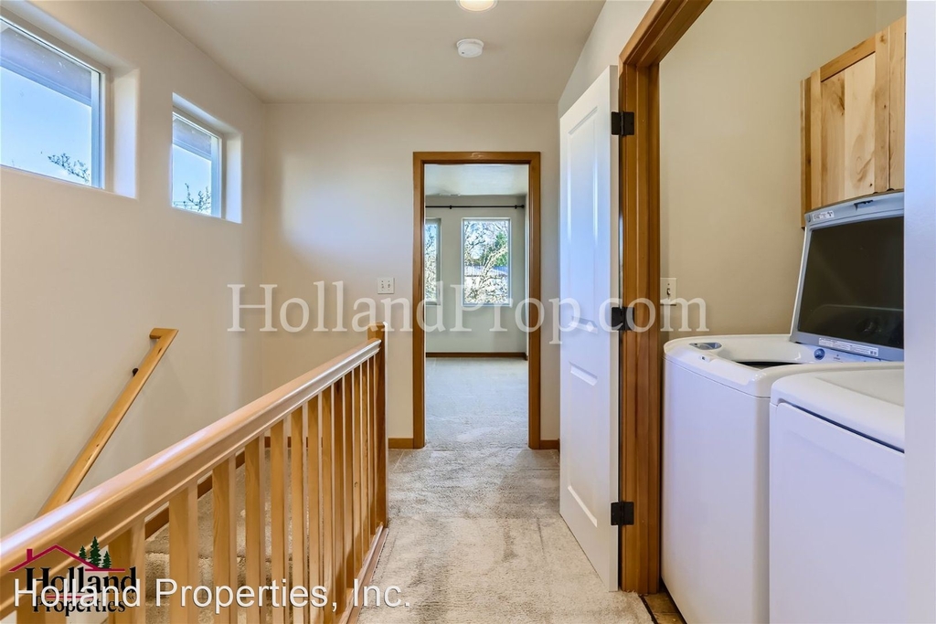 319 Nw Adams Ave - Photo 23