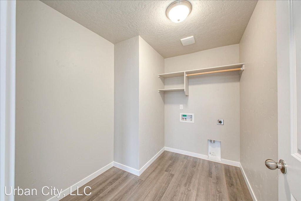 7877 E Edison Street - Photo 10