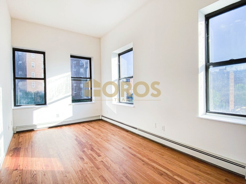 283 East 7th Street - Photo 0