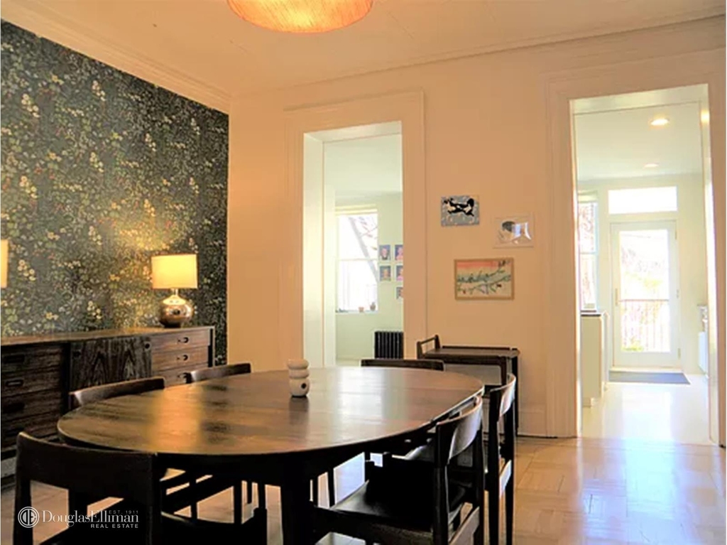 316 De Graw St - Photo 2