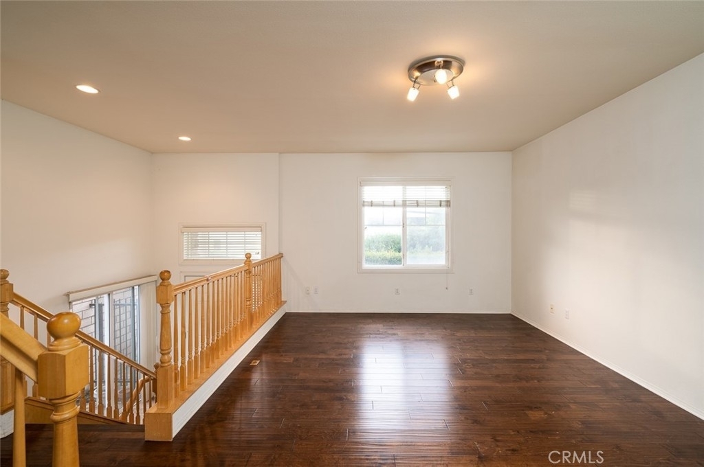 20548 Earl Street - Photo 11