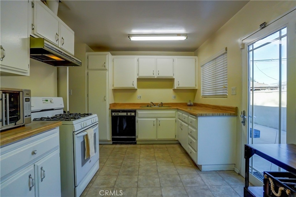 5923 Reva Street - Photo 6