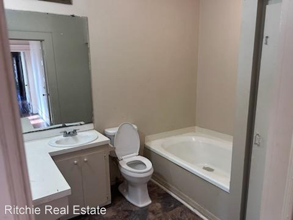 404 Chester St. - Photo 1