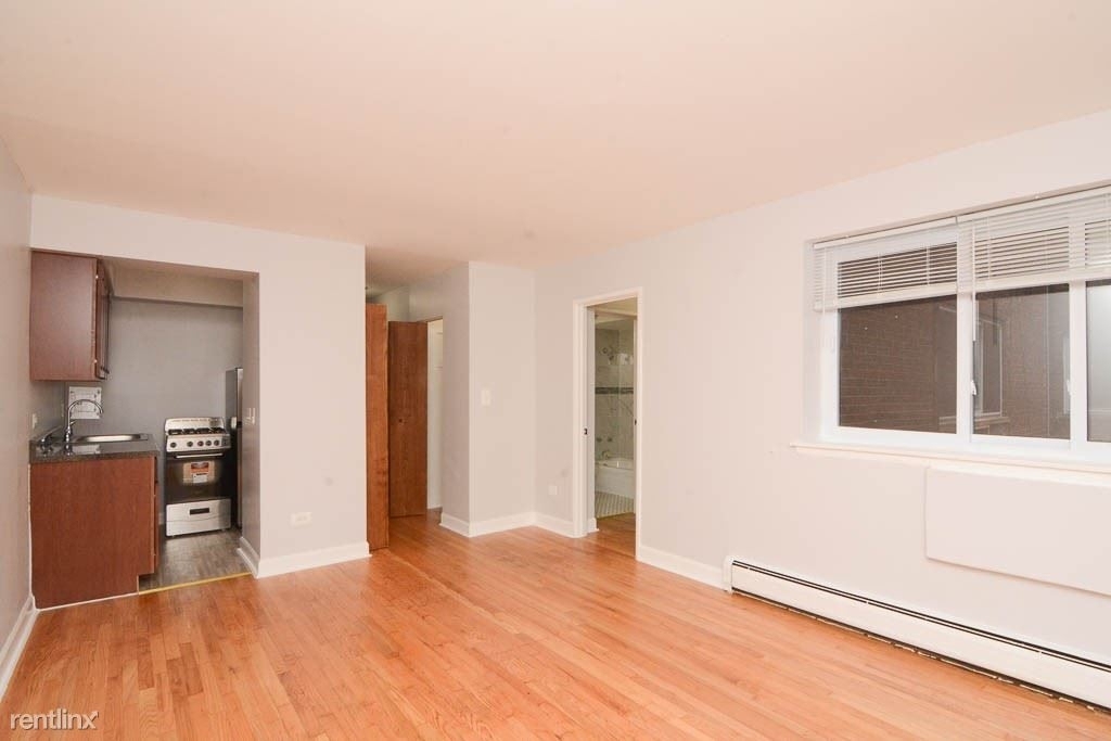 1040 W. Hollywood, Unit C213 - Photo 7